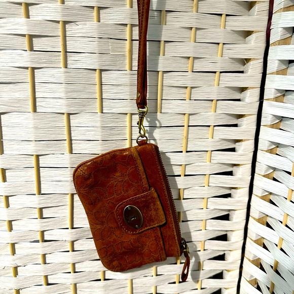 Fossil wallet, brown leather with wrist strap - Picture 2 of 9
